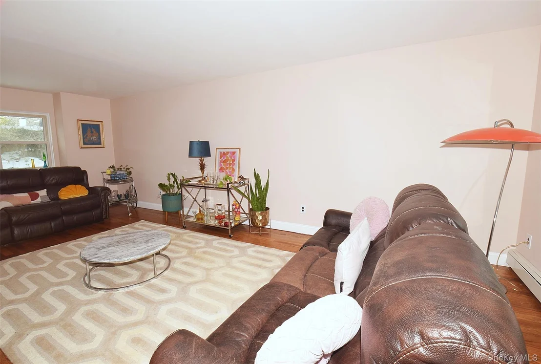 Photo of 338 Pond Path