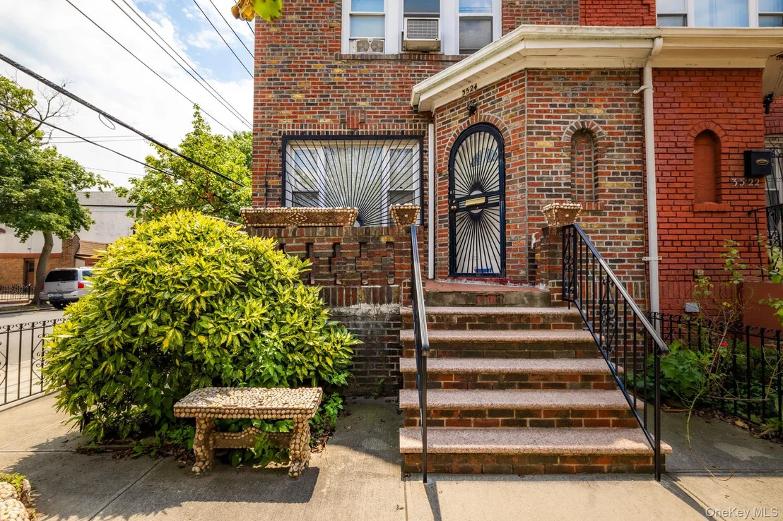 Photo of 3524 Aveune M