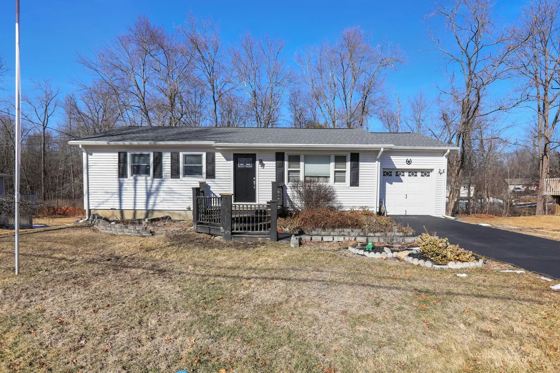 Photo of 75 Kretch Circle