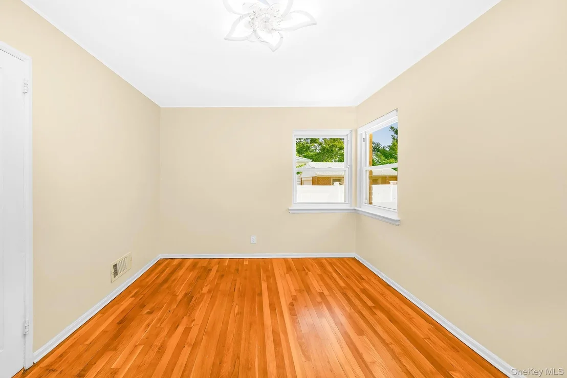 Photo of 3900 Miller Place