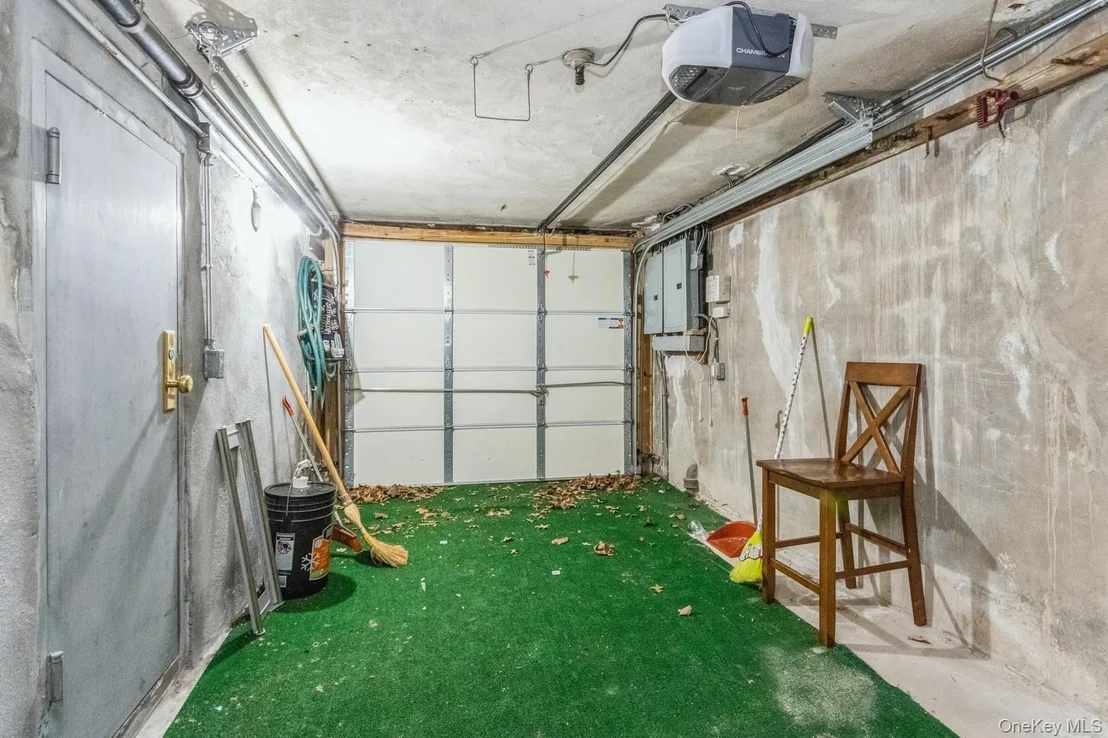 Photo of 4121 Grace Avenue