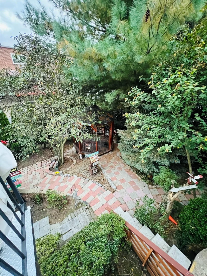 Photo of 512 Logan Avenue