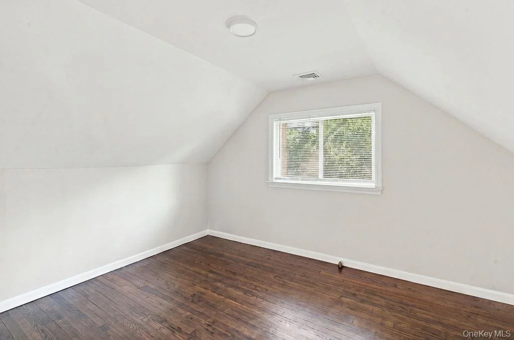 Photo of 731 Muncey Road
