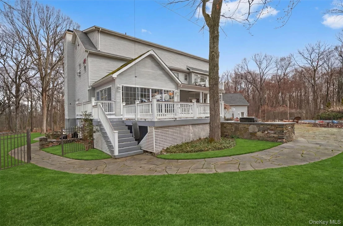 Photo of 16 Sunset Ridge