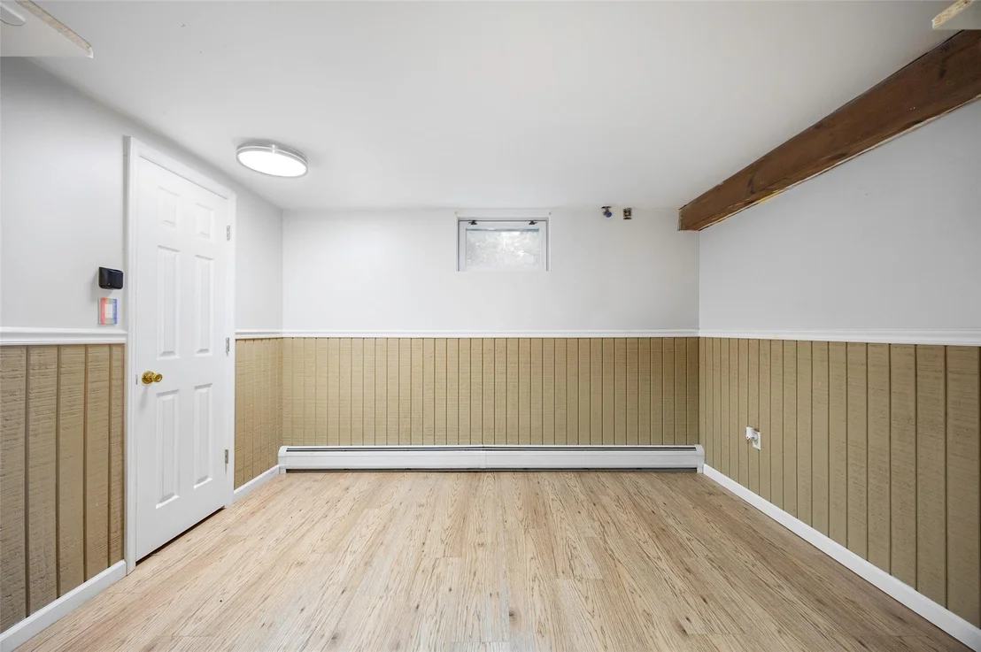 Photo of 16 Bushwick Road