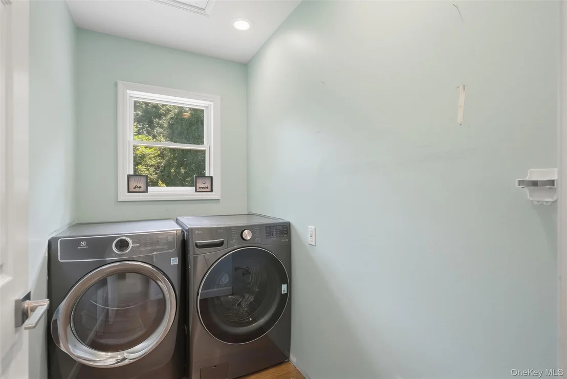 Photo of 10 Henmond Boulevard