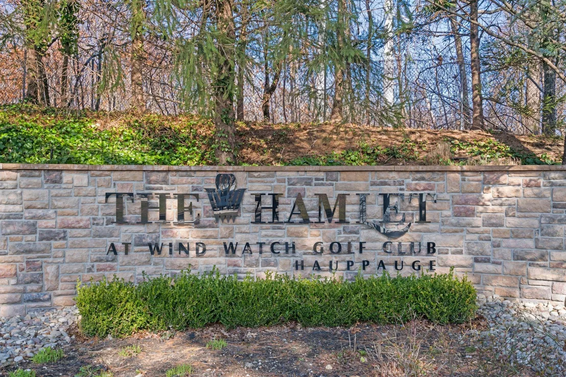 Photo of 9 Hamlet Drive