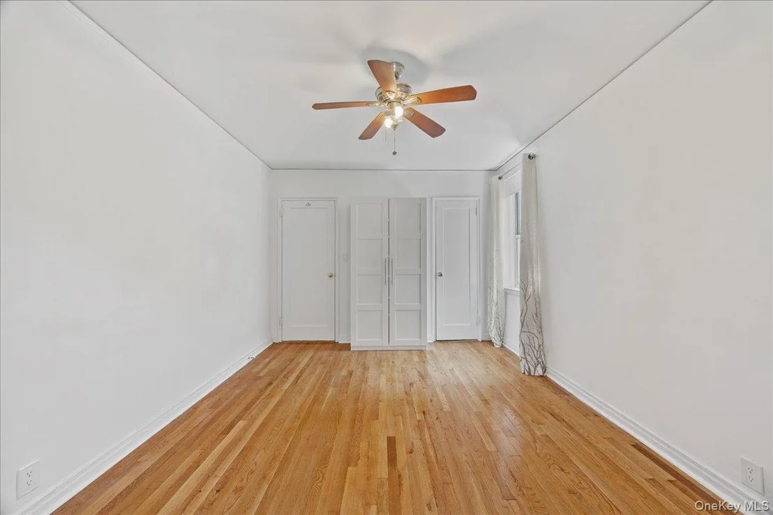 Photo of Unit 4D at 821 Bronx River Road