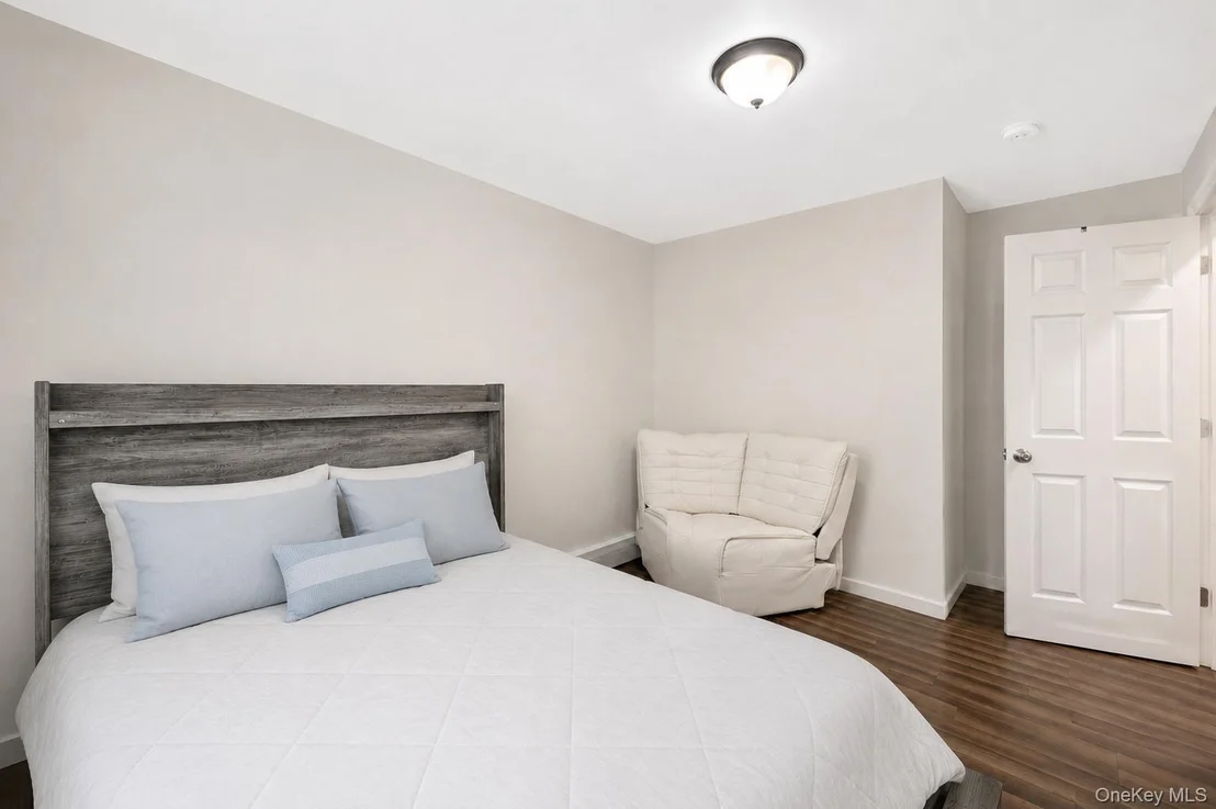 Photo of 71 Barton Avenue