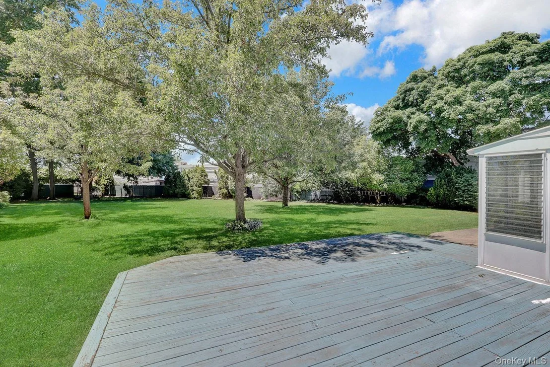 Photo of 955 Cedar Court