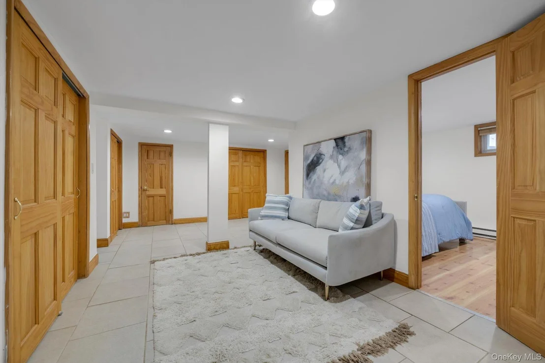 Photo of 98 Belmont Circle