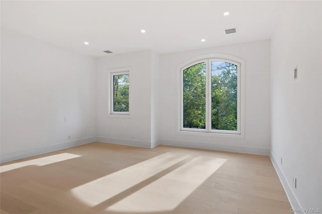 Photo of 5 Somner Drive