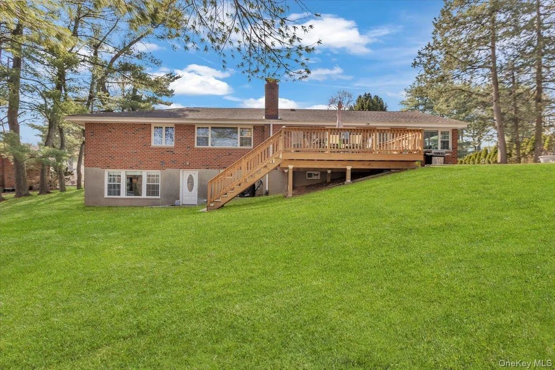 Photo of 47 Willow Drive