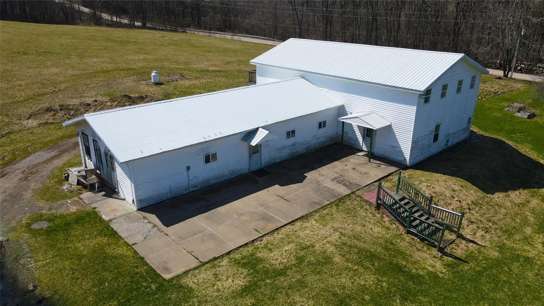 Photo of 892 Bowbell Road