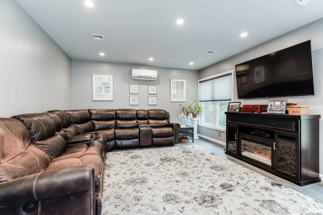 Photo of 64 Laurel Drive