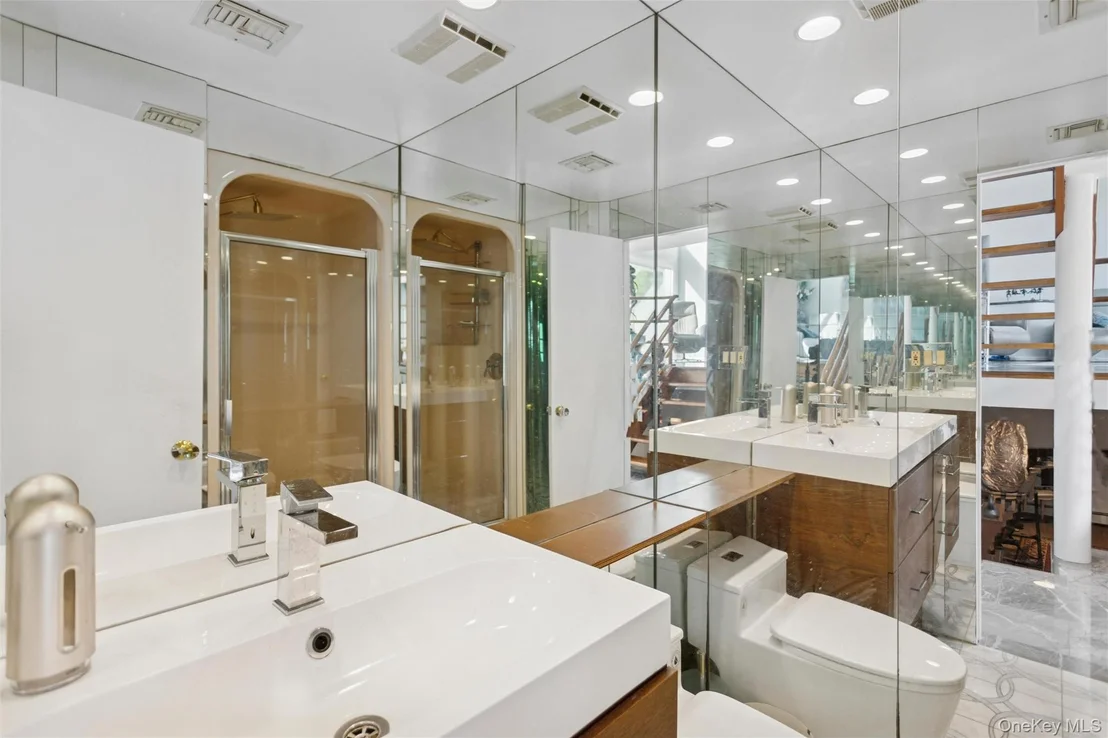 Photo of 2729 Shore Drive