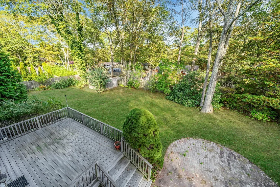 Photo of 484 Brookhaven Avenue