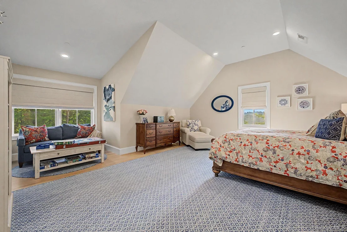 Photo of 40 Hamilton Drive
