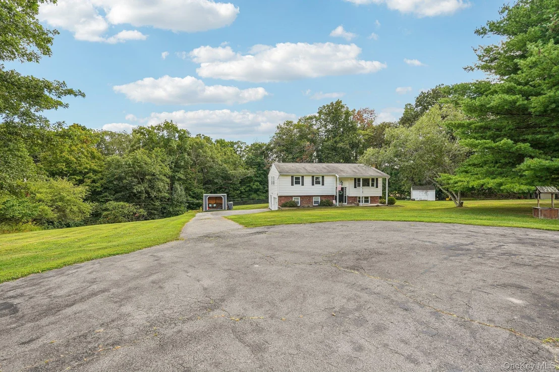 Photo of 35 Schrempp Lane