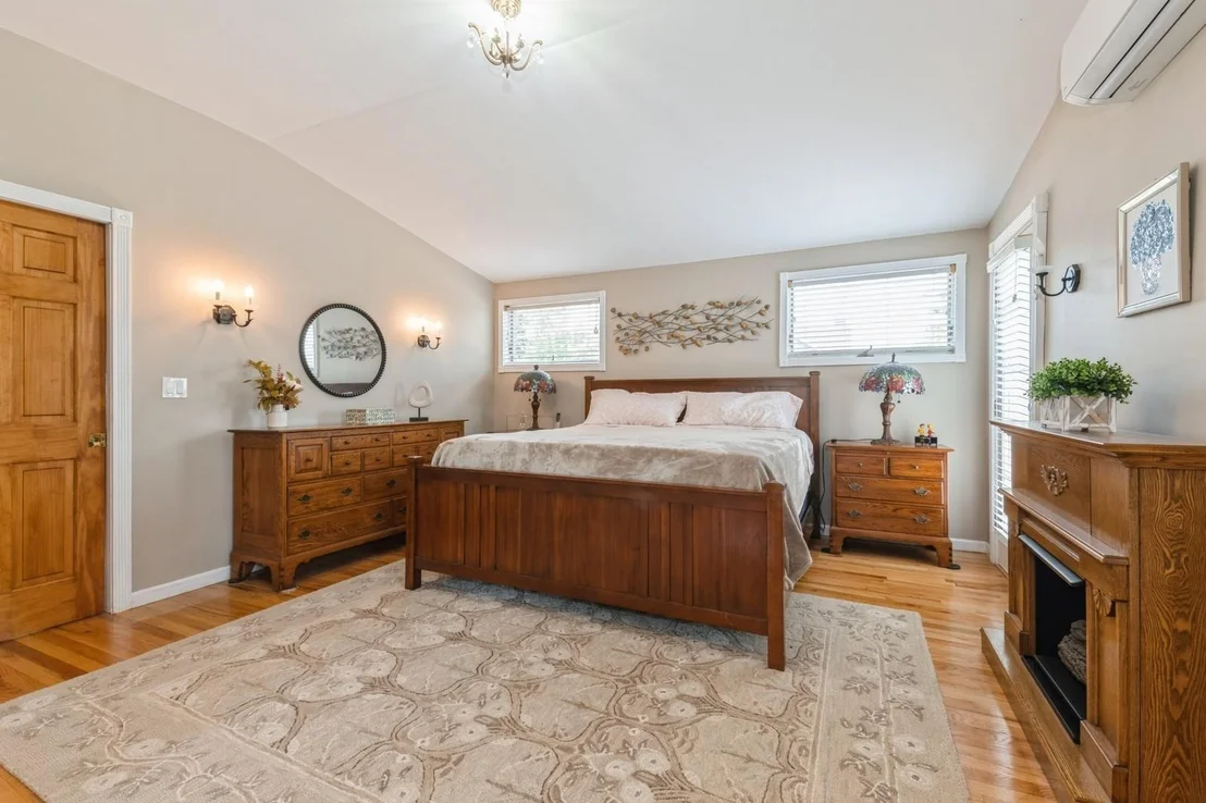 Photo of 80 Intervale