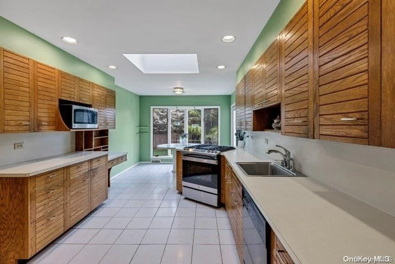 Photo of 10 Herkimer Avenue