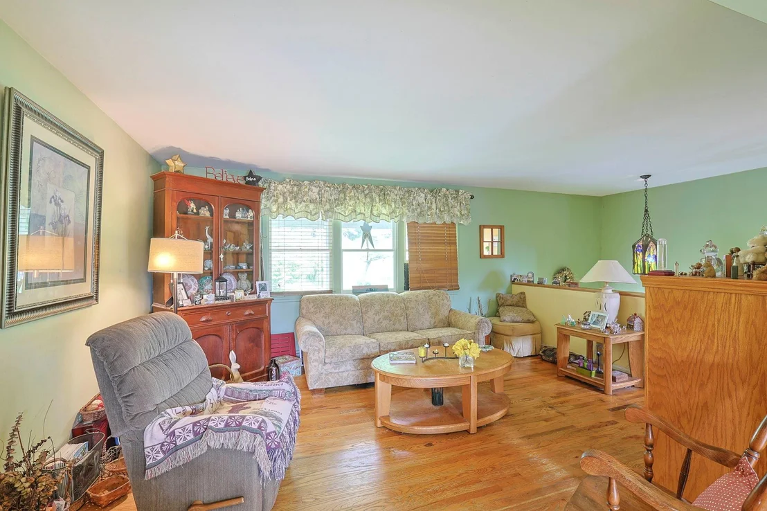 Photo of 15 Hickory Hill Drive