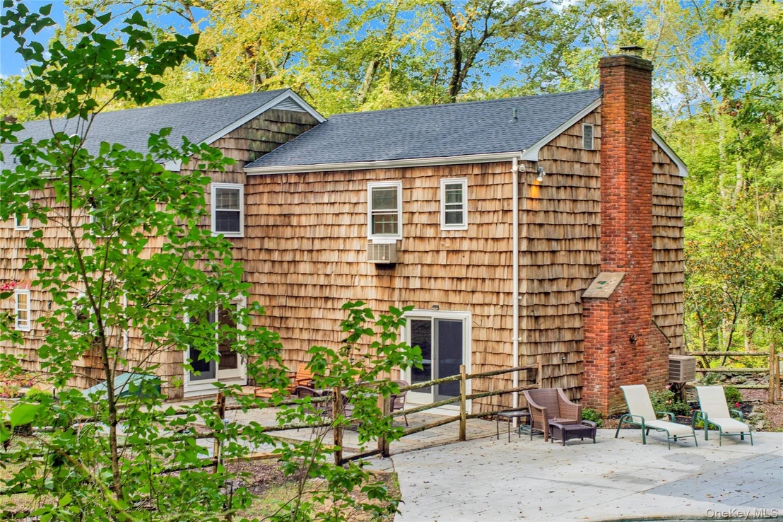 Photo of 23 Tatomuck Road