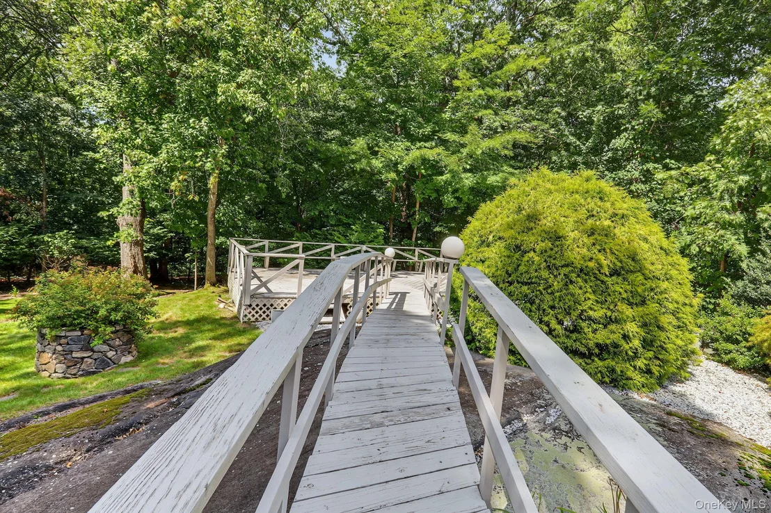 Photo of 4 Leatherstocking Lane