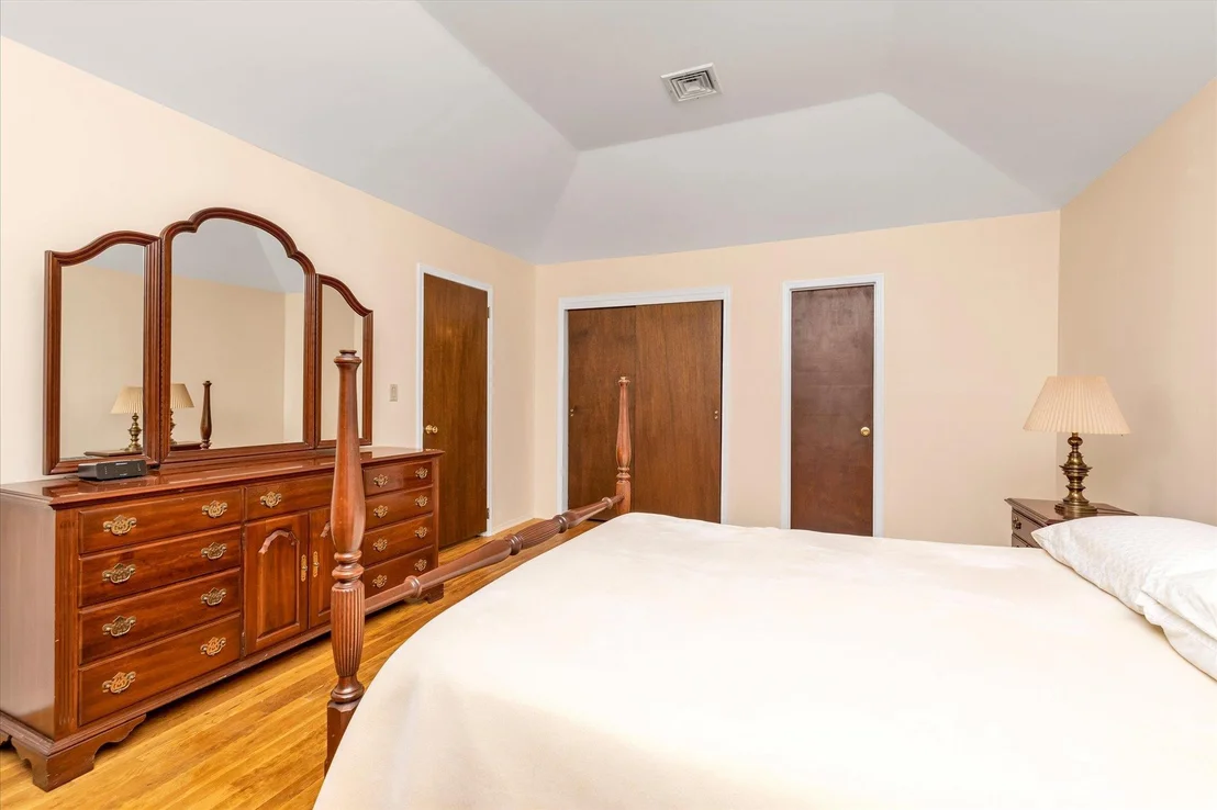 Photo of 7 Sunset Avenue