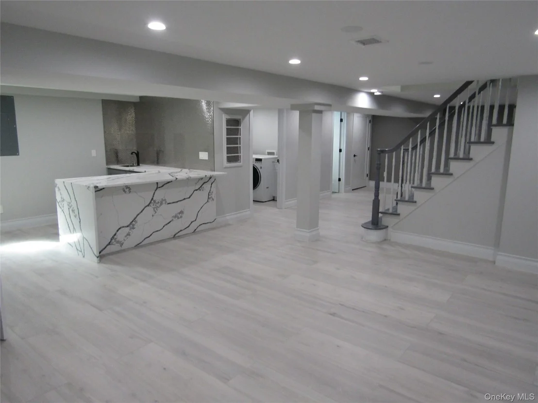 Photo of 89 Kenneth Place