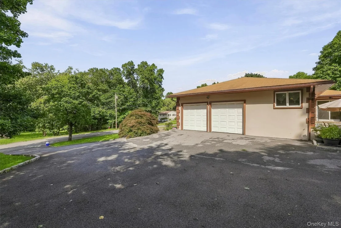 Photo of 72 Eastview Drive