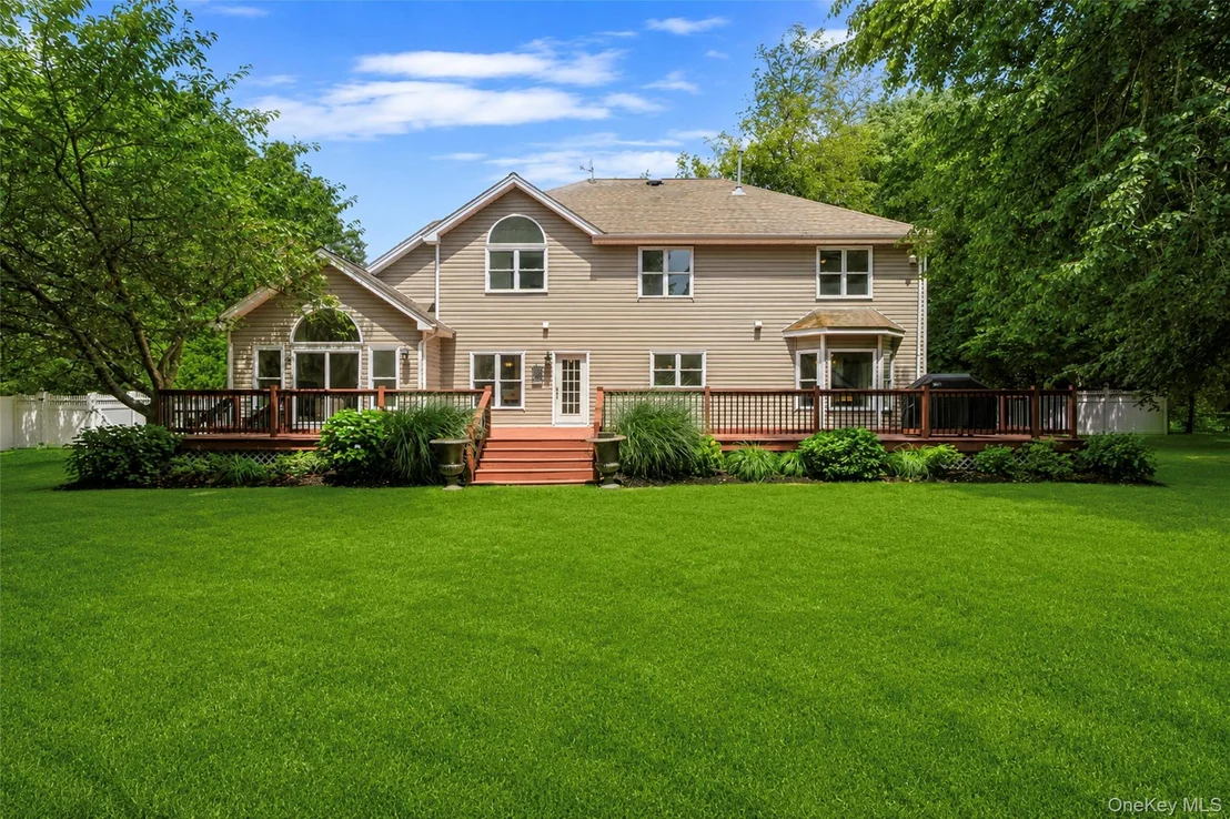 Photo of 17 Esplanade Drive