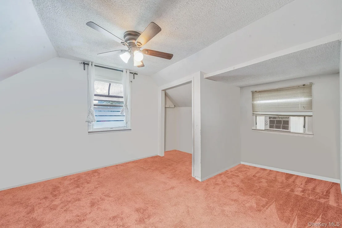Photo of 86 Clearstream Avenue