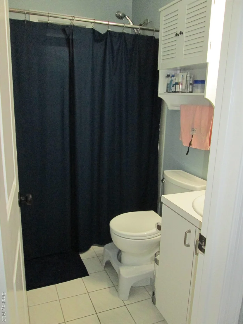 Photo of Unit 7B at 2435 Union Boulevard