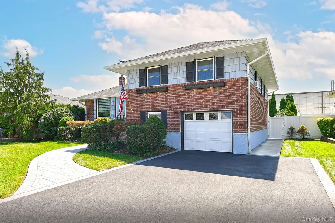 Photo of 4039 Hahn Avenue