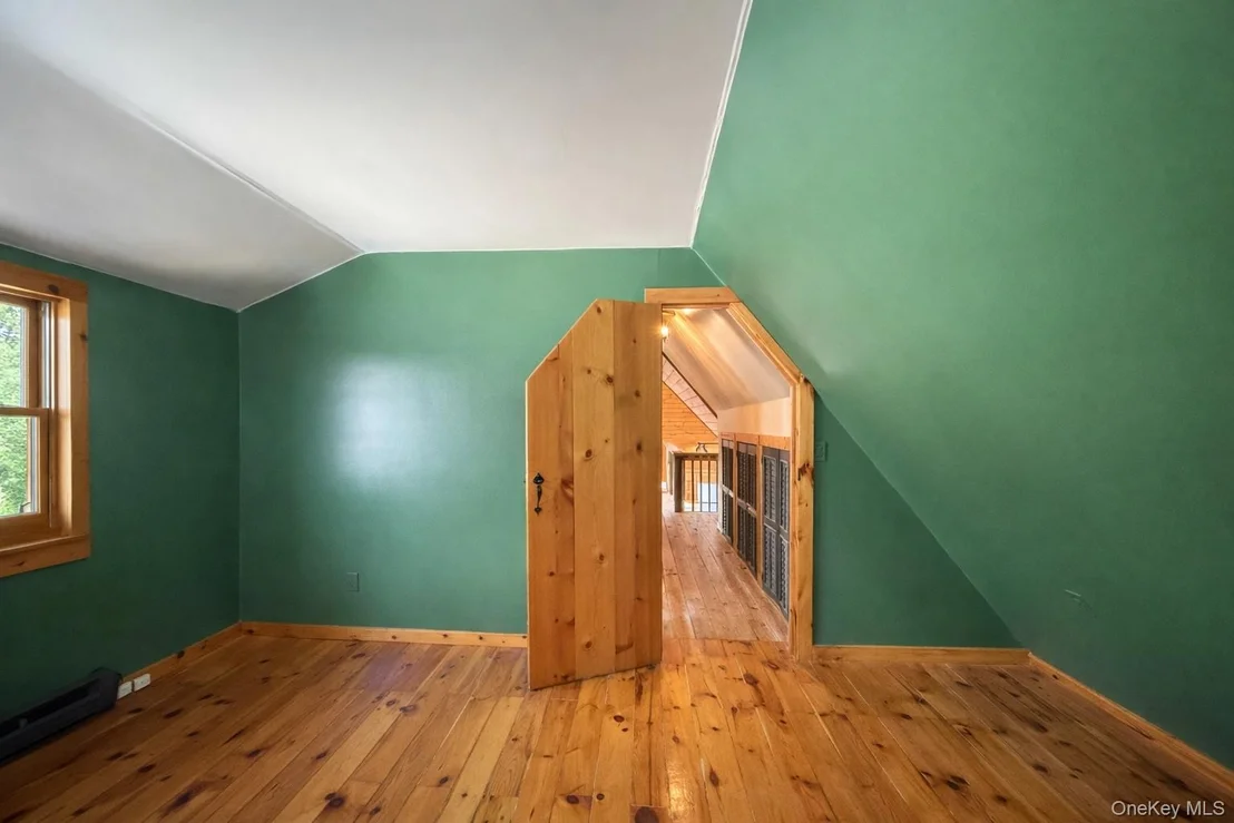 Photo of 380 Easy Street
