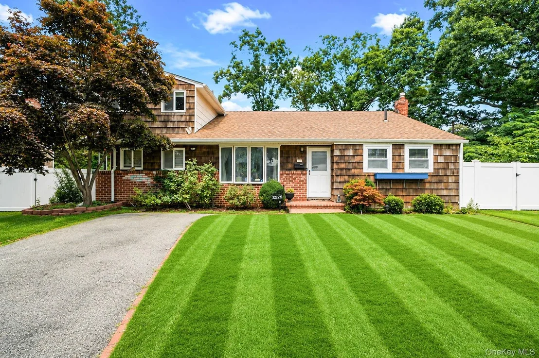 Photo of 2275 Hynes Place