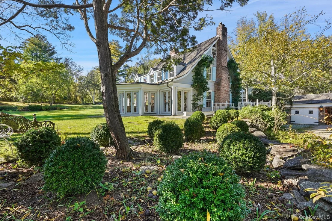 Photo of 19 Winfield Avenue