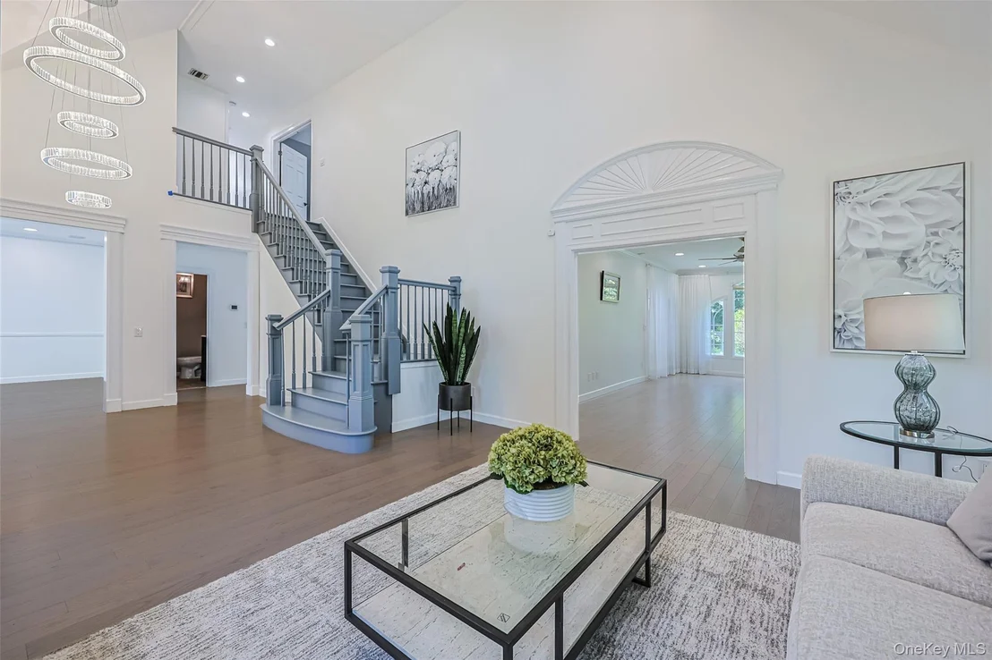 Photo of 8 Parkview Drive