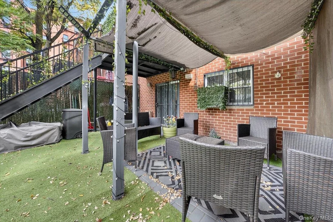 Photo of 917 Fox Street
