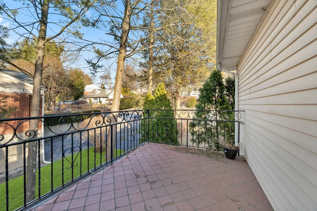 Photo of 187 Minerva Drive