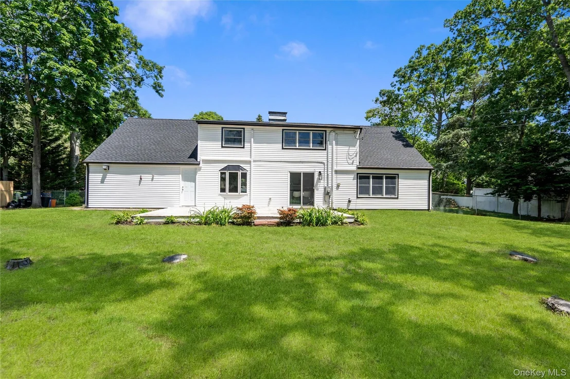 Photo of 26 Halfcircle Drive
