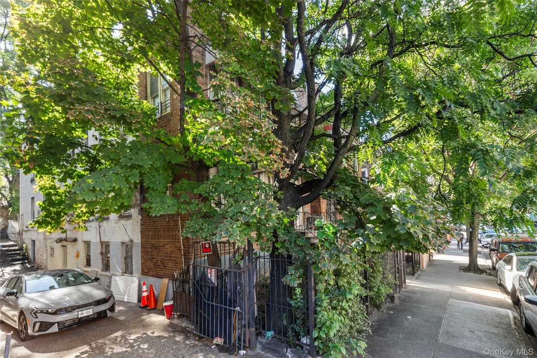 Photo of 1814 Phelan Place
