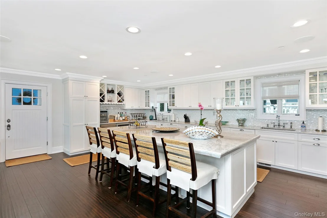 Photo of 879 Oceanfront
