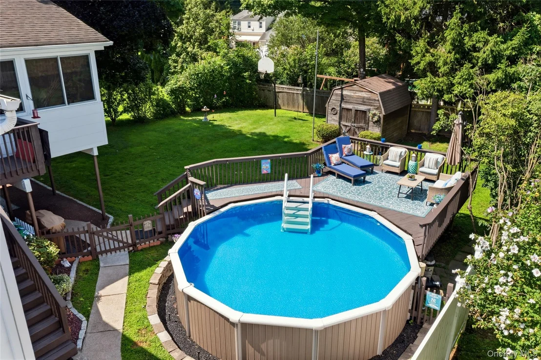 Photo of 355 Sprout Brook Road