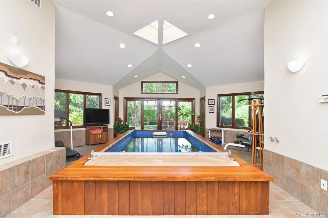 Photo of 353 Mountain Road