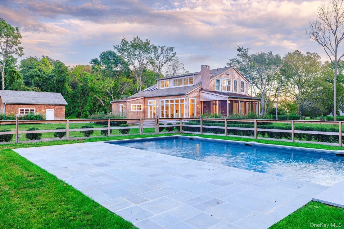 Photo of 625 Park Avenue