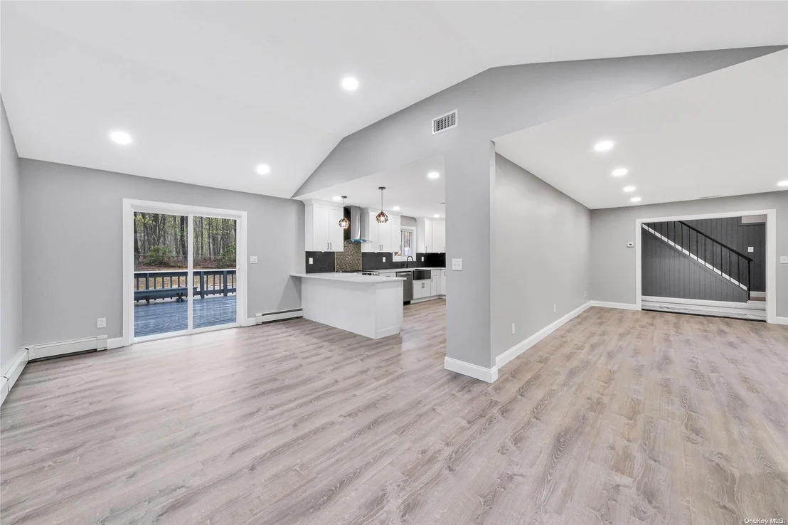 Photo of 22 Cobblestone Drive