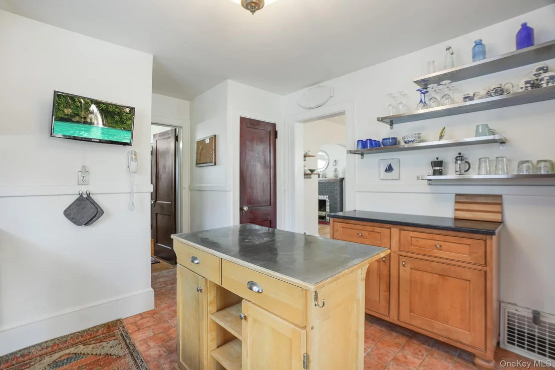 Photo of 31 Wilson Boulevard