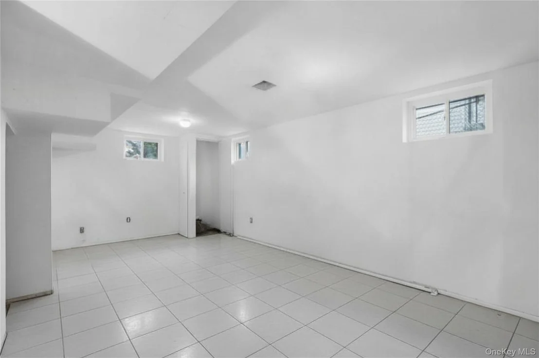 Photo of 313 Sixth Avenue